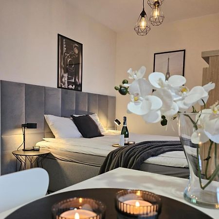Urban Apartments Premium Baildona 18B, Free Garage, Self Check-In Katowice Exterior foto